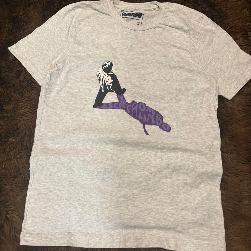 Gray Escapism graphic tee w/ purple silhouette 'Escape From Limbo' Men’s Large